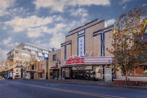 Fayetteville Retail Space For Rent