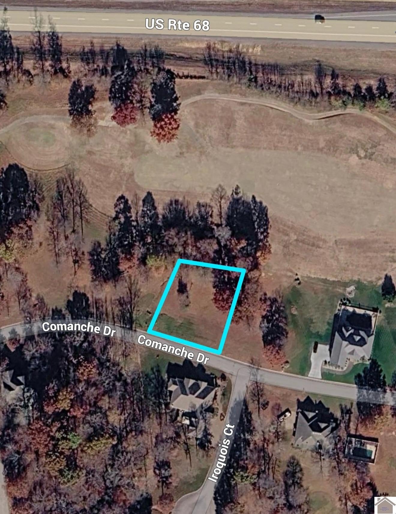 Residential Lot in Golf Community