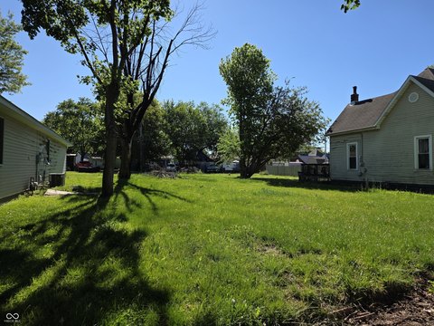 LAND - Shelbyville, IN