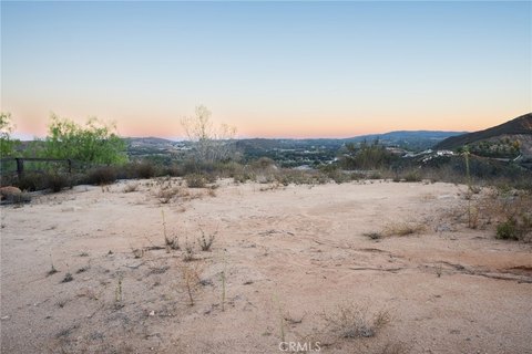 La Cresta Land with Panoramic Views