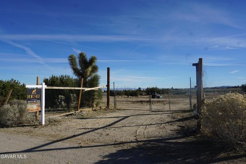 2.5 Acres in Pinon Hills