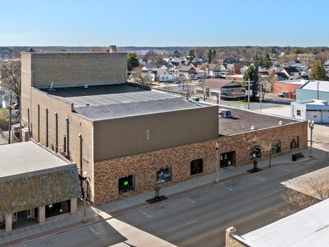 Multi-Level Retail Building with Elevator