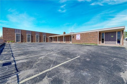 Downtown Independence Commercial Building For Sale