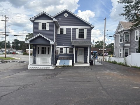 Duplex with Mixed-Use Plumbing Tenant
