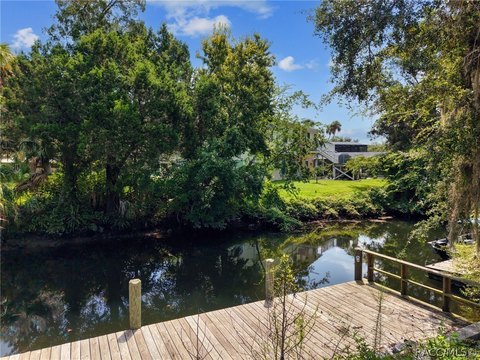 Land, Inglis, FL