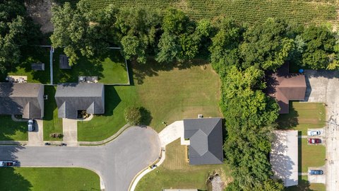 Land, Murray, KY