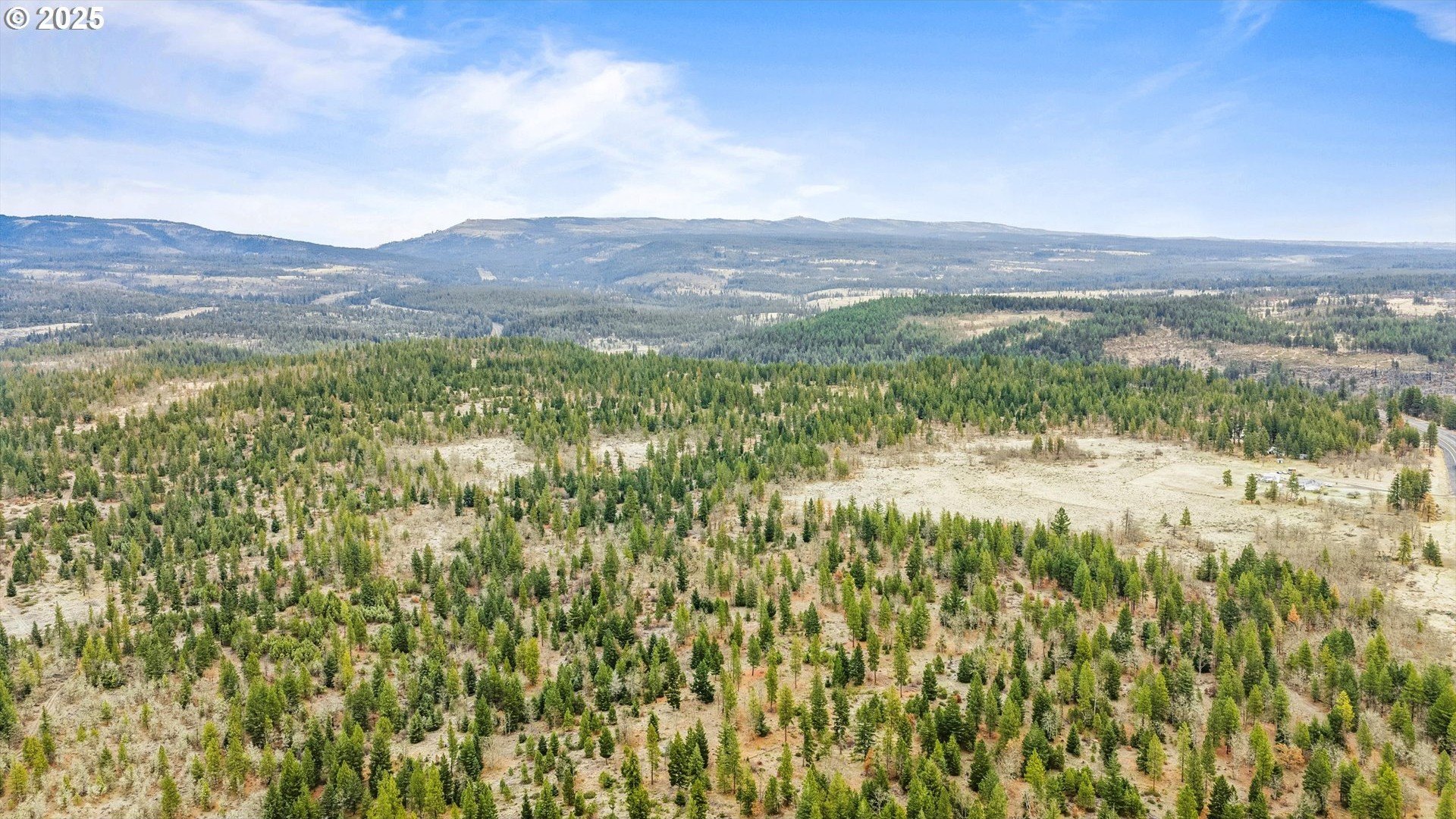 Expansive Acreage in Goldendale, WA