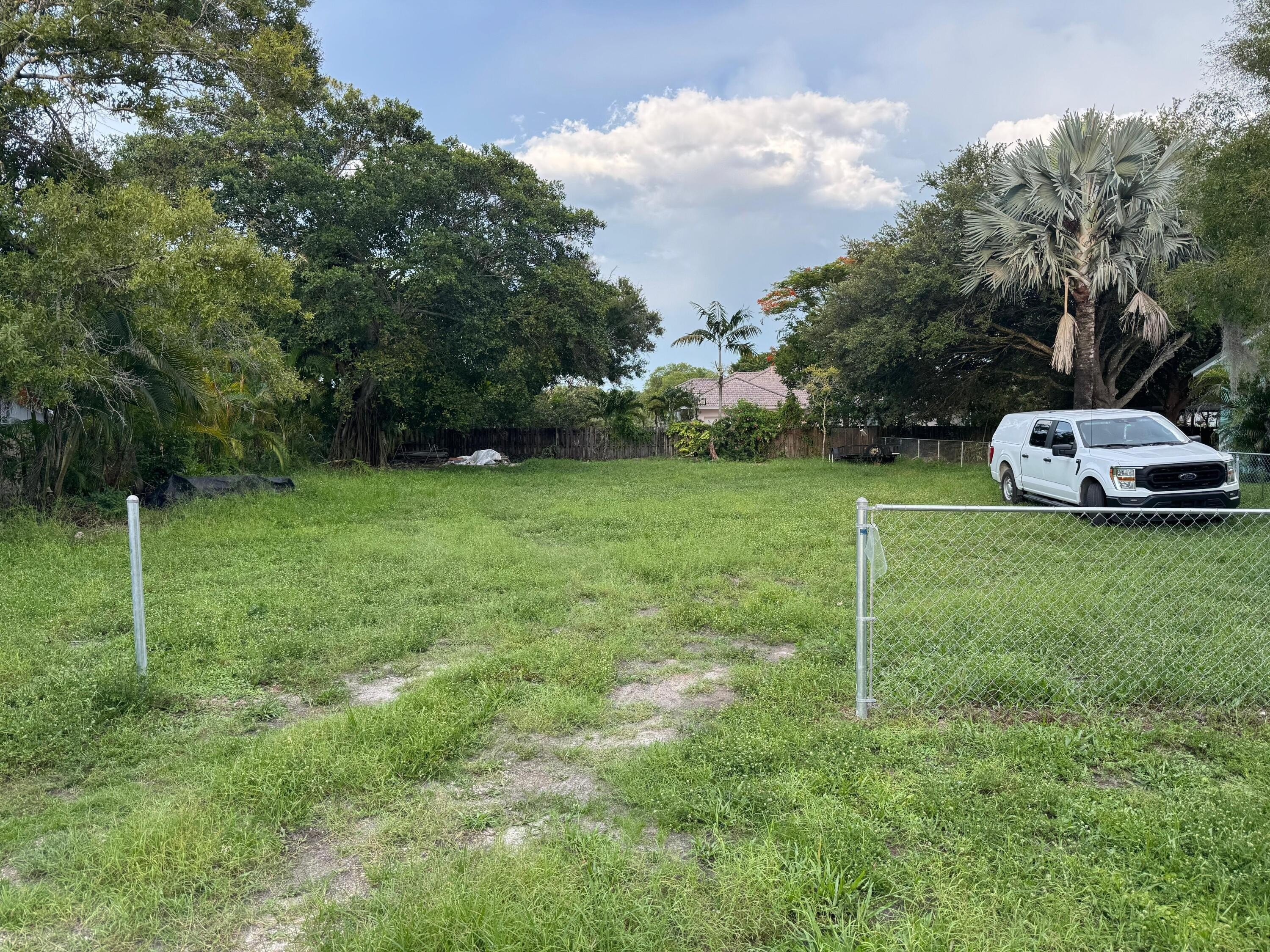 Land in Loxahatchee Groves