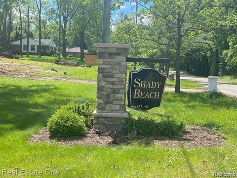 LAND - Orchard Lake Village, MI