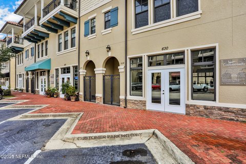 Commercial Space in Palencia Community