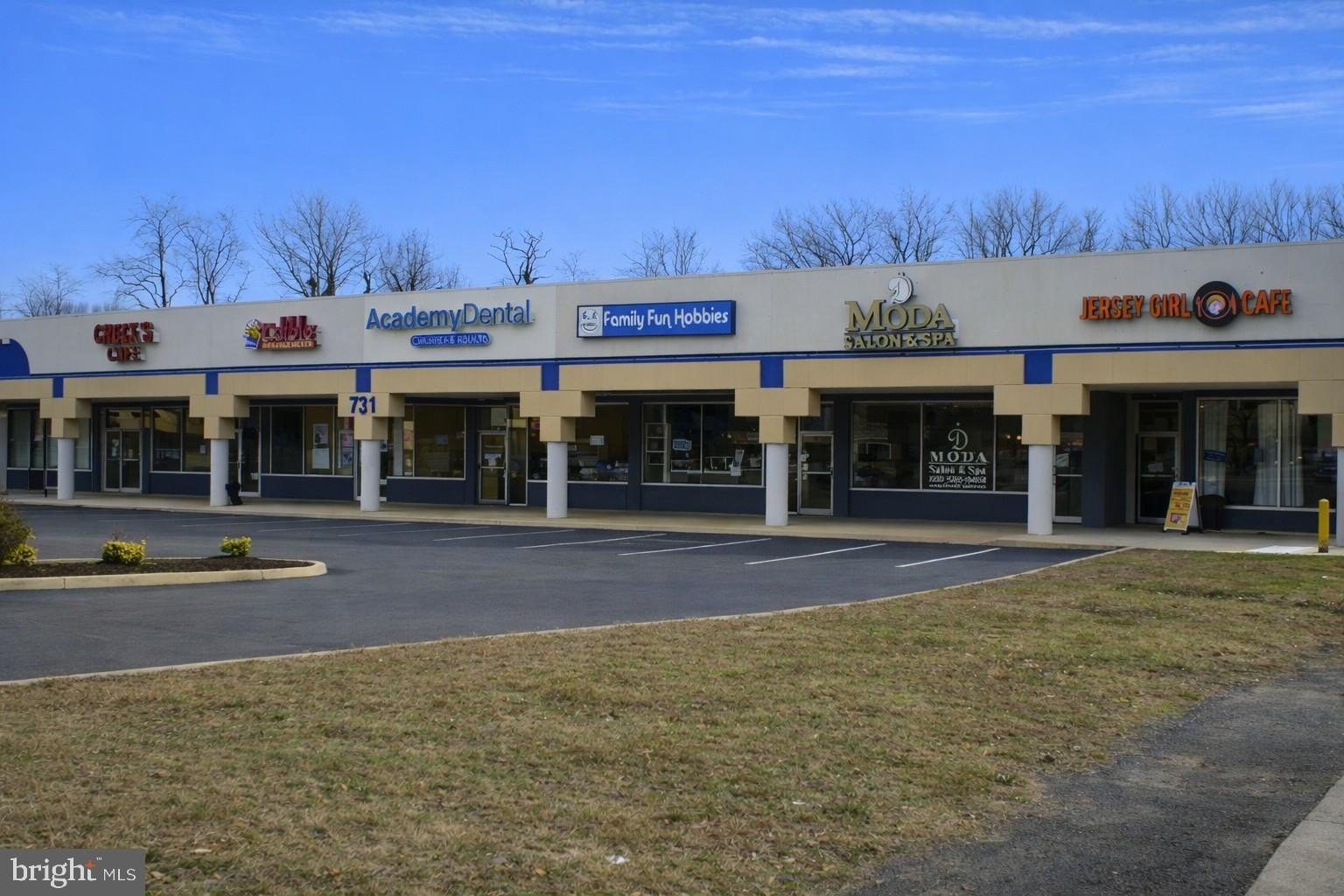 Prime Retail Space on Route 33