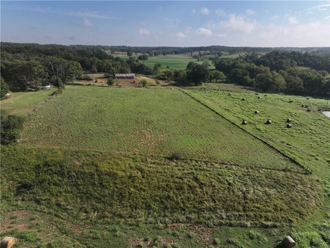 Gentry, AR - 4.2 Acres