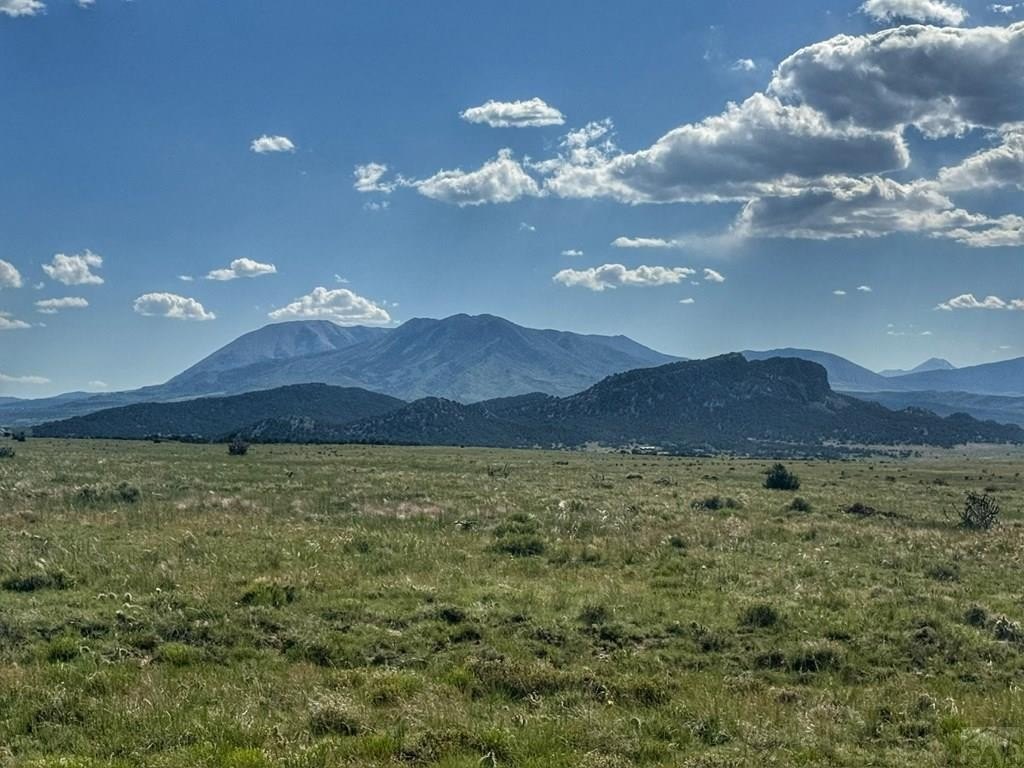 40 Acres with Million Dollar Views