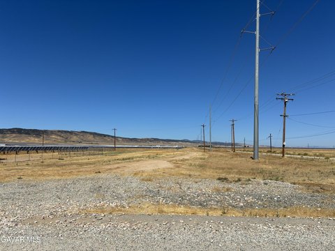 LAND - Lancaster, CA