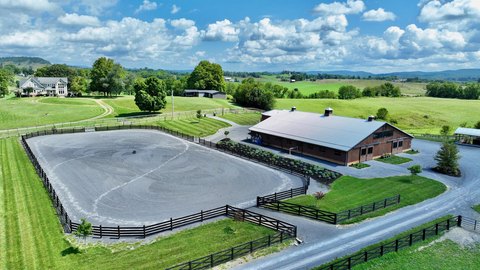 Equestrian Property Near Downtown Lewisburg
