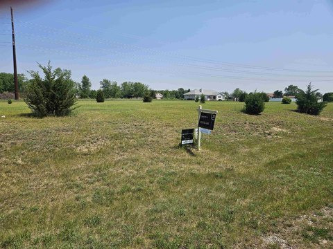 Residential Land in Creekview Estates