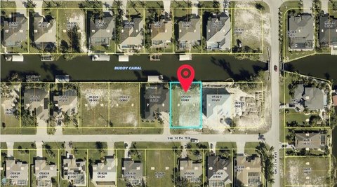 Waterfront Lot in Cape Coral
