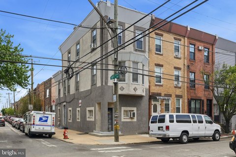 Philadelphia Triplex with Office Space