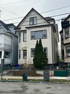 Two-Unit Residential Income Home