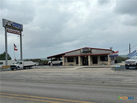 High-Visibility Commercial Lot on I-35