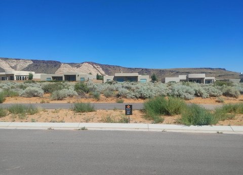 St George Land with Views