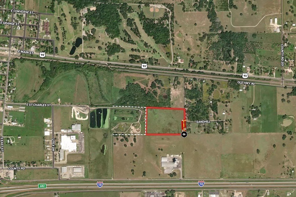 Weimar Acreage Near Town