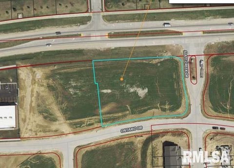 Bettendorf Commercial Corner Lot