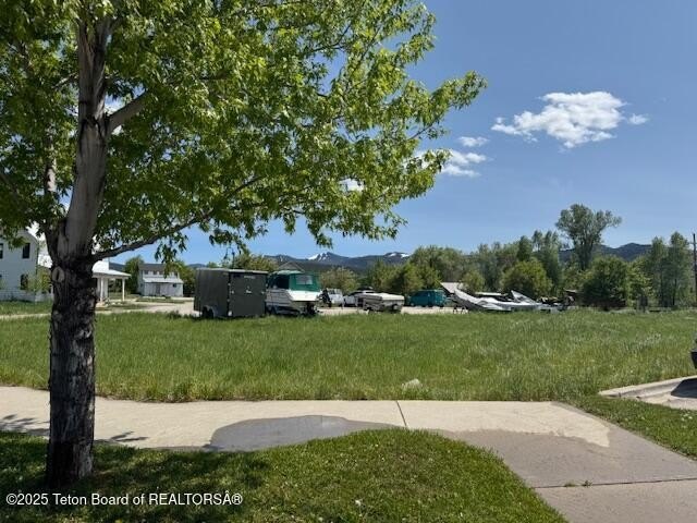 Vacant Lots in Mountain Side Village