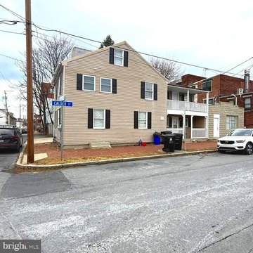 Midtown Harrisburg Duplex with Parking