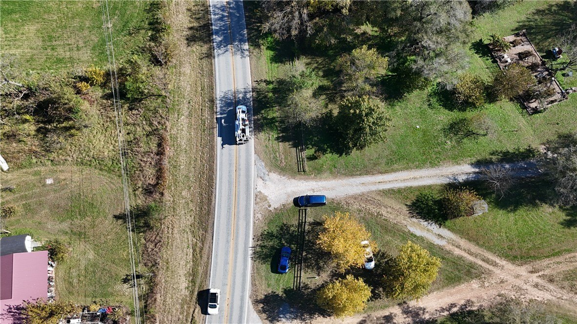 Highway Access Land in Gentry