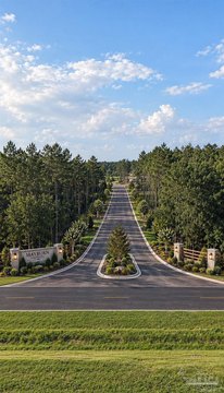 Land, Milton, FL