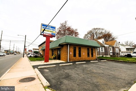 Folsom Commercial Building on MacDade
