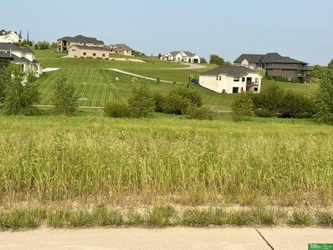 Acreage Lot in Gretna, Nebraska