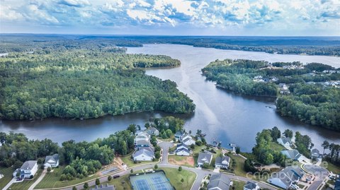 Residential Land in Edgewater