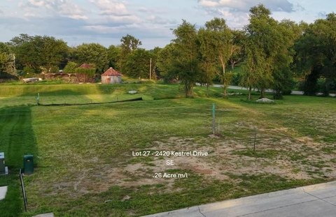 Residential Land in Cedar Rapids