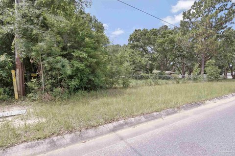 LAND - Pensacola, FL