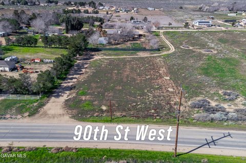 Versatile Lot in Antelope Acres
