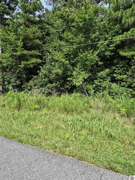 Lake Access Waterfront Lot