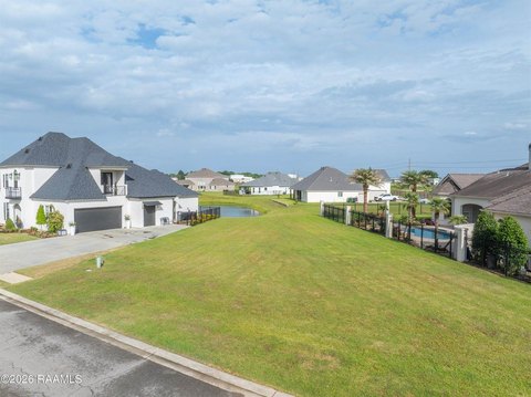 Build-Ready Lakeside Lot