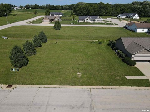 Residential Land in Eureka, IL