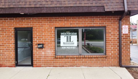 Retail Space in Wood Dale