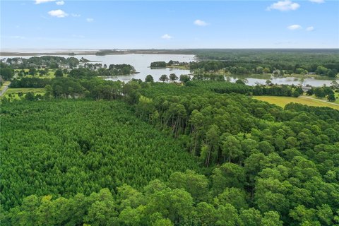 Spacious One-Acre Lot in Onancock