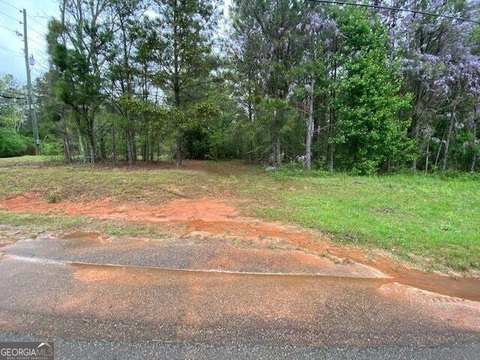 Commercial Lot in Douglasville, GA