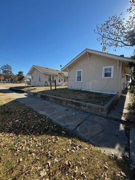 Hutchinson Cottage-Style Apartment Complex