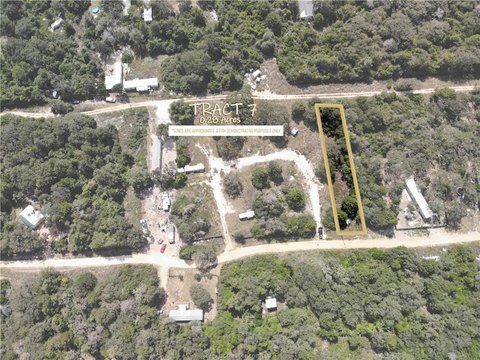 Residential Land in Caldwell, TX
