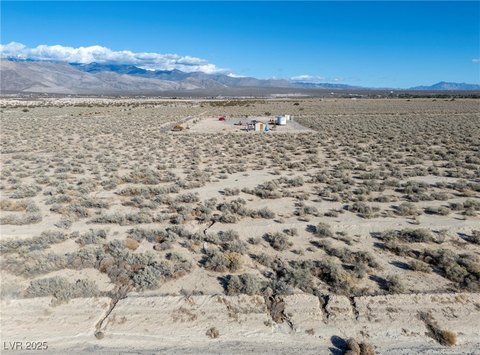 Pahrump Land with Mountain Views