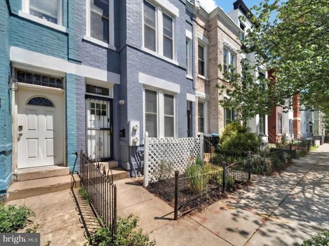 Renovated Two-Unit Property Near Union Market