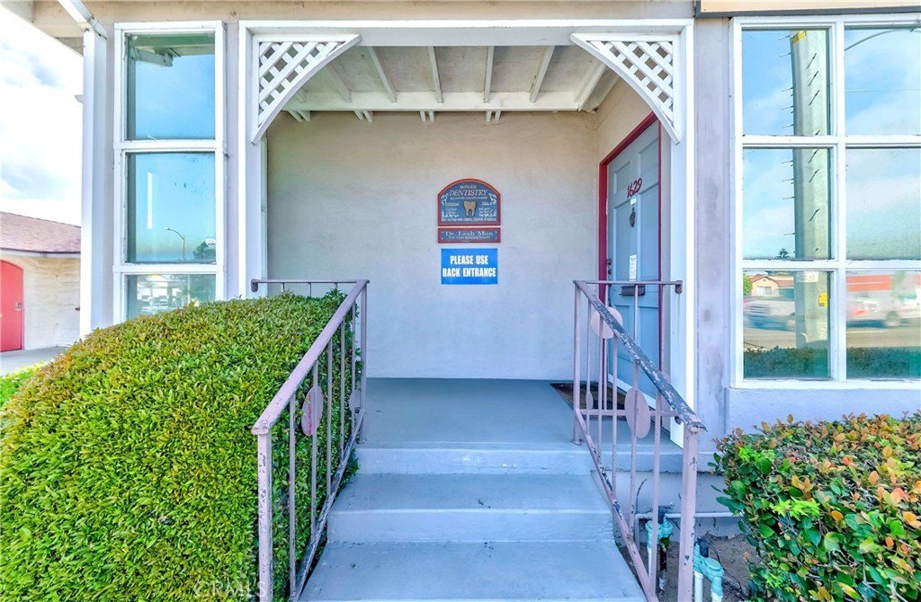 1629 Crenshaw Blvd, Torrance, CA 90501-3123