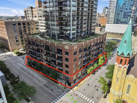 Divisible West Loop Office Showroom