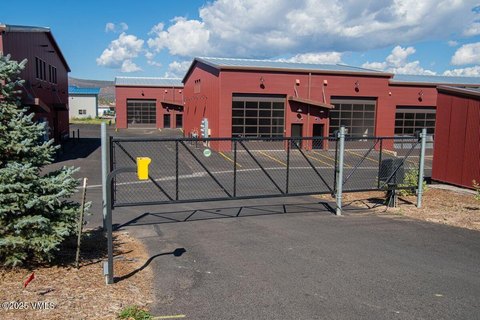 Premium Storage Suite in Gypsum